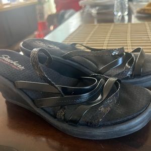 Sketchers sandals shoes